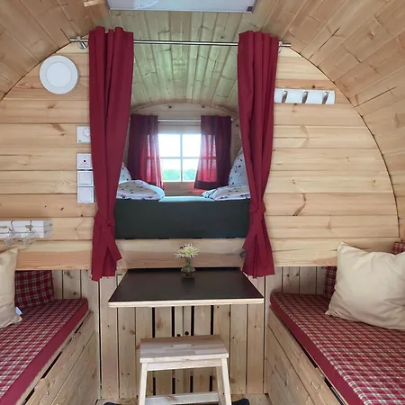 Campingplatz Schlaffässer Auf Dem Krügele Hof *