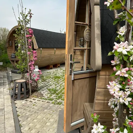 Schlaffässer Auf Dem Krügele Hof *